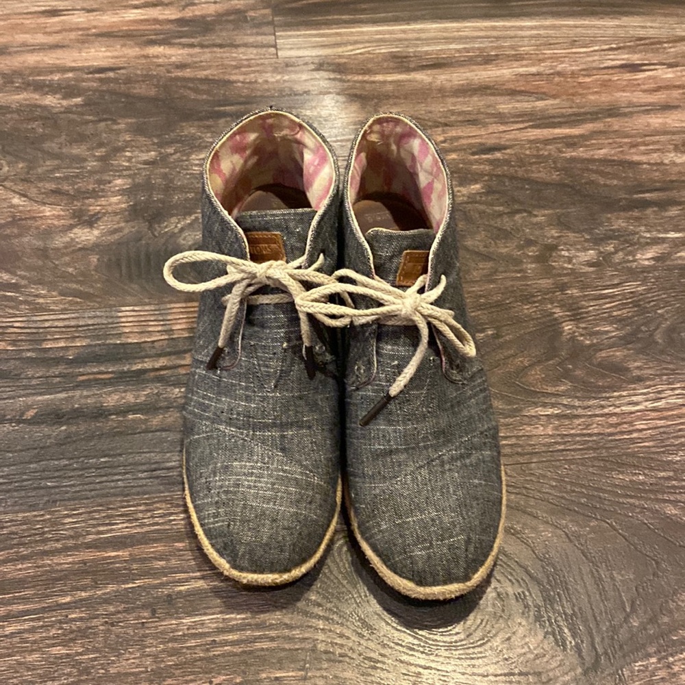 Toms grey booties size 8.5